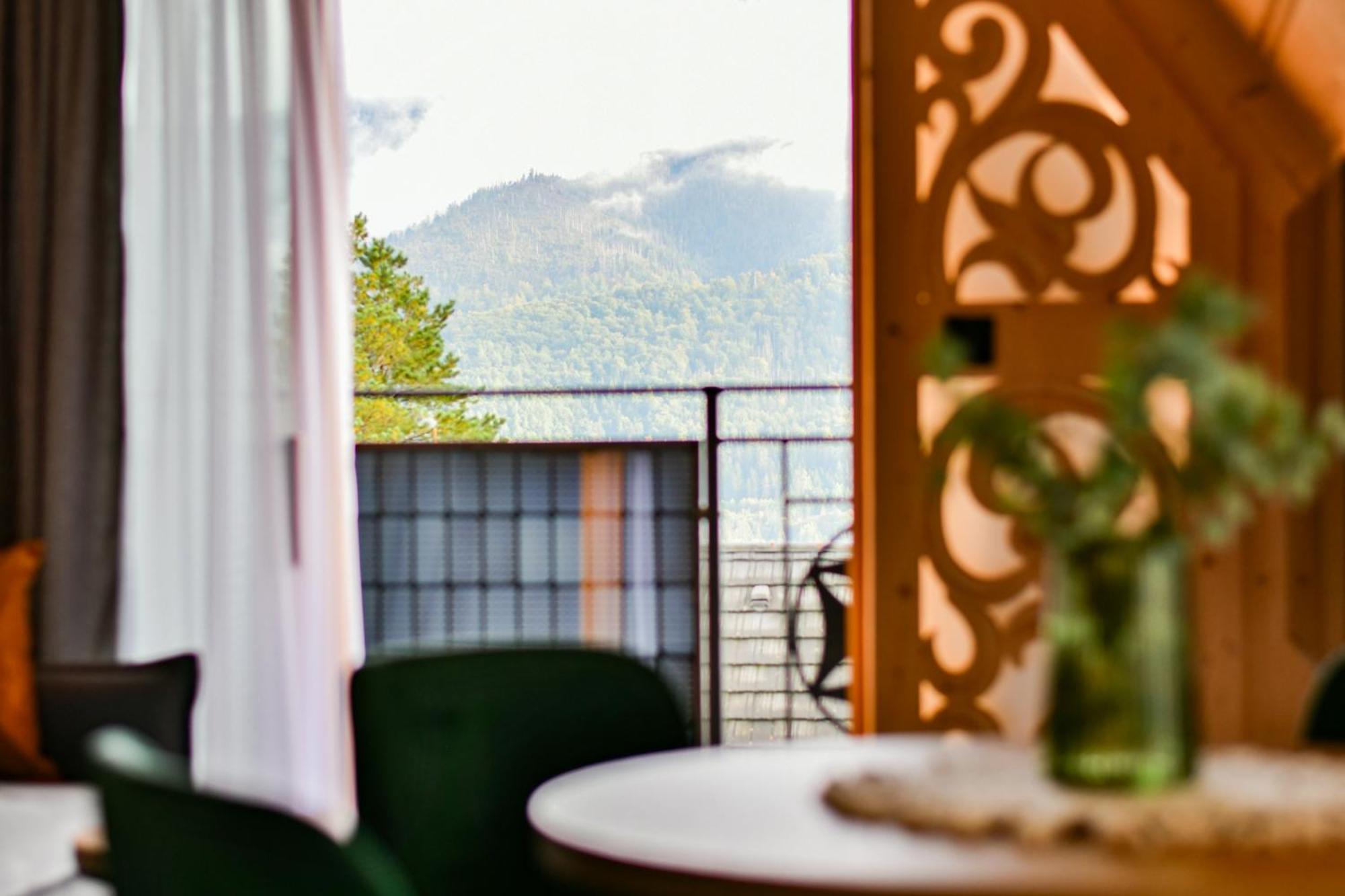 Salamandra Spa Jacuzzi, Sauny, Teznia, Panorama Tatr コシチェリスコ エクステリア 写真